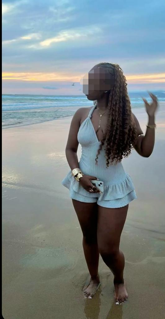 627318208: Chica busca chico en Sevilla