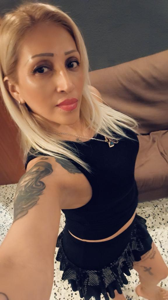 Chica busca chico en Barcelona: 