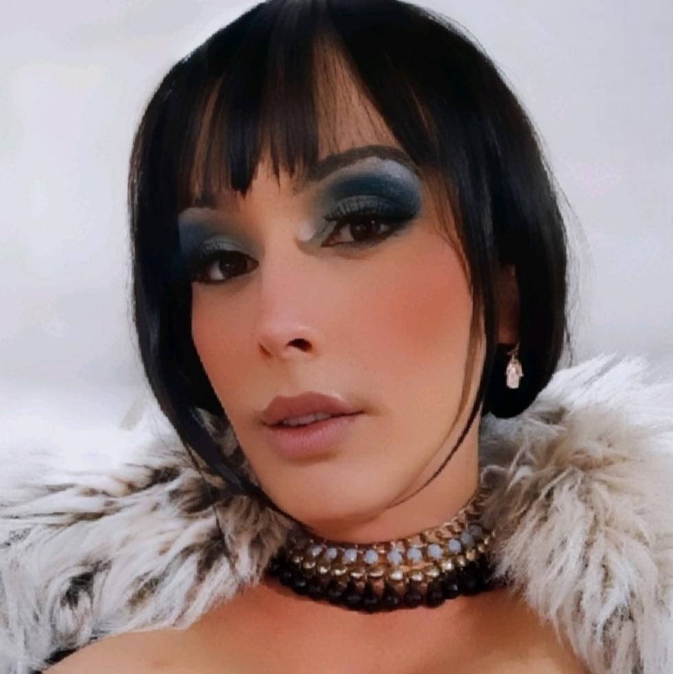 672887226: Transexual en Cádiz