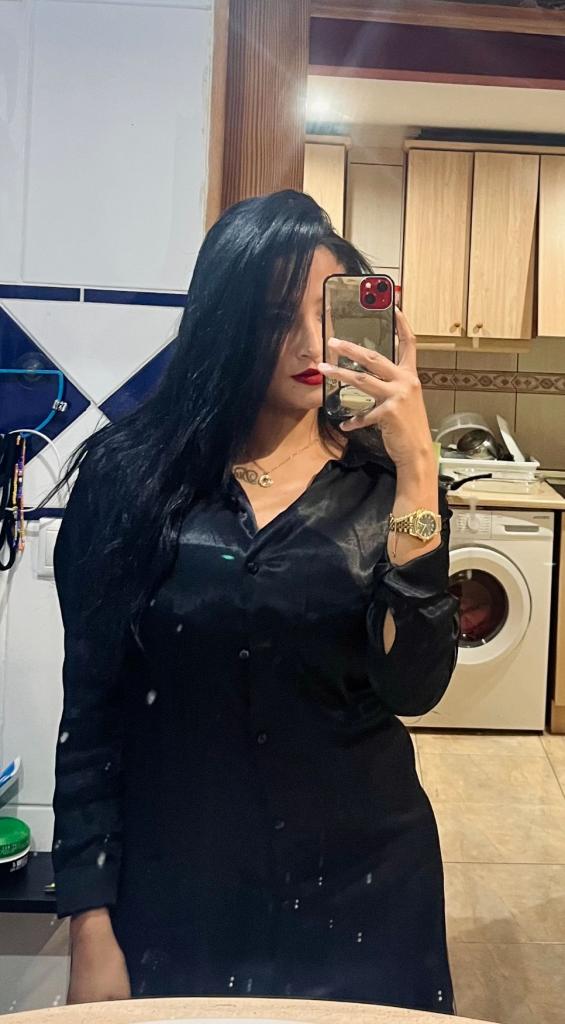 Chica busca chico en Granada: 