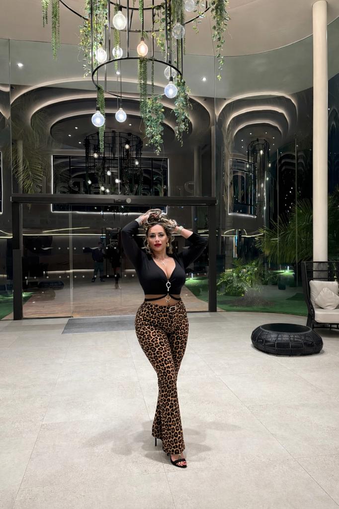 637597573: Chica busca chico en Alicante