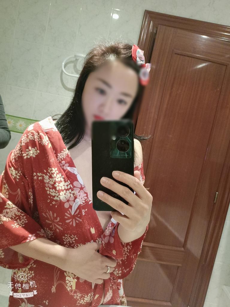 670693999: Chica busca chico en Palencia