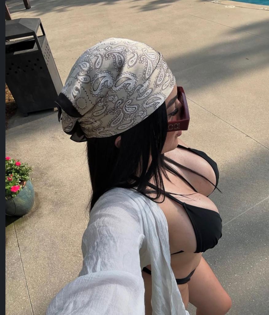 Chica busca chico en Cádiz: 