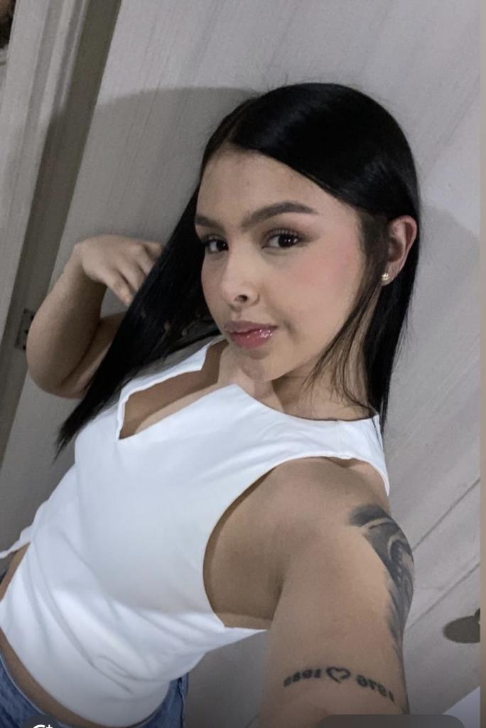 Chica busca chico en Almería: 