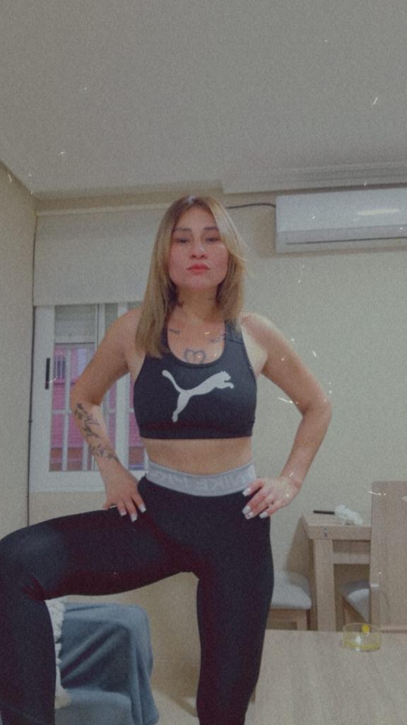 Chica busca chico en Almería: 