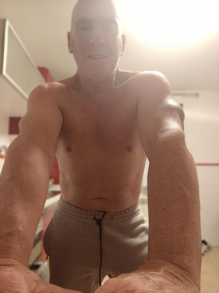 Chico busca chica en Madrid: 