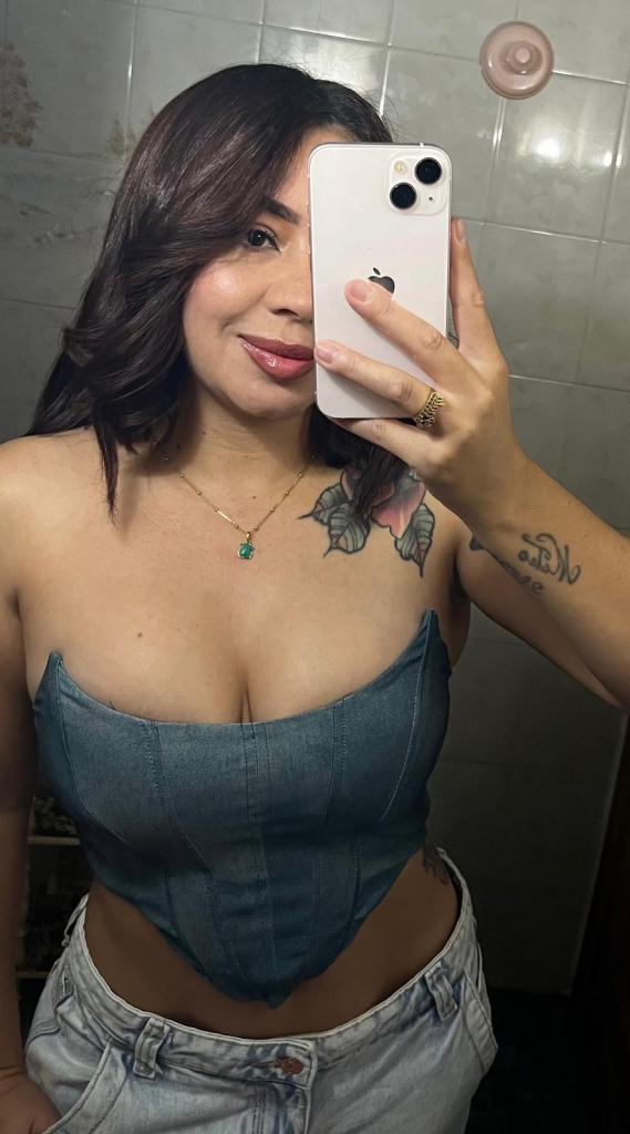 Chica busca chico en Málaga: Chica busca chico