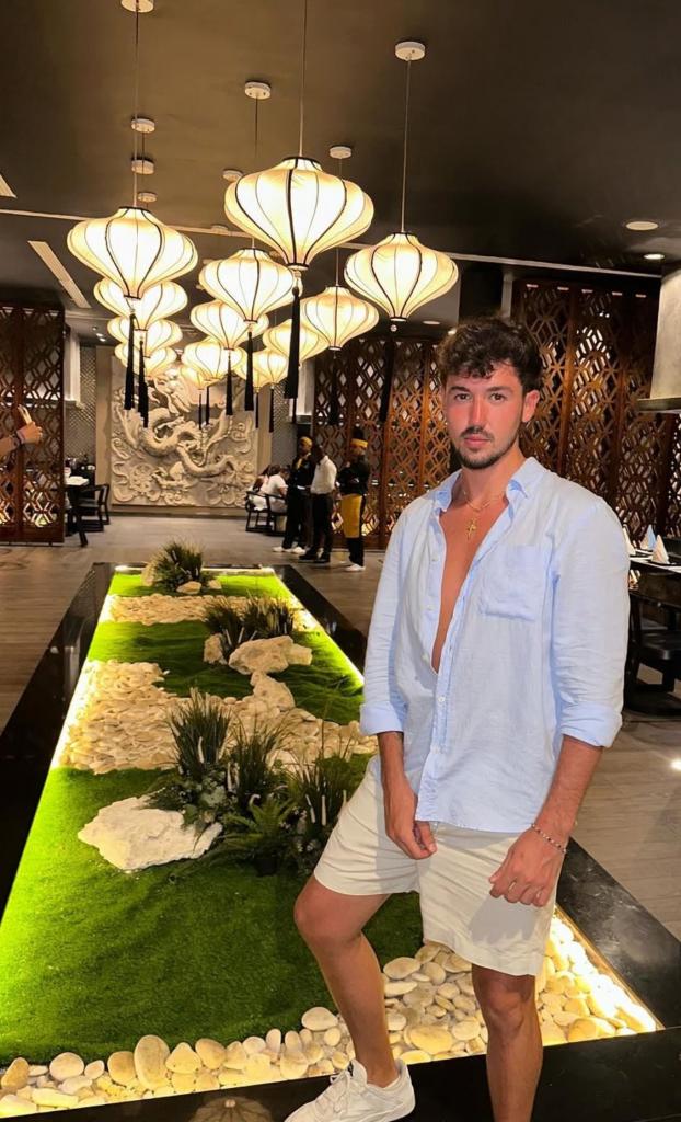 Chico busca chica en Málaga: 