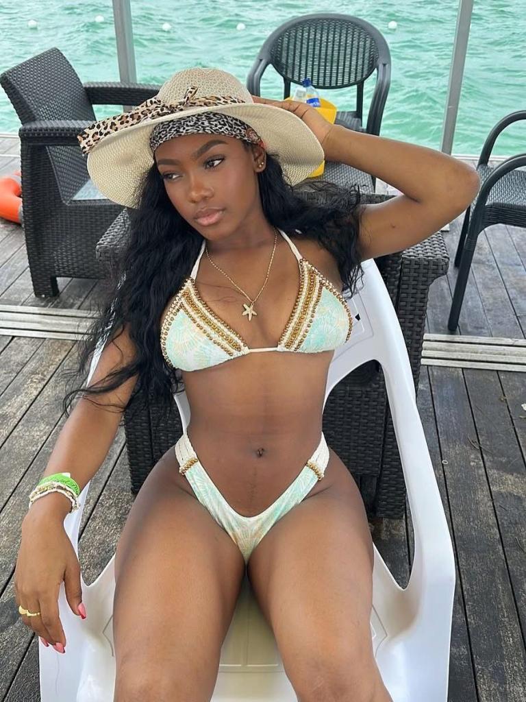 Chica busca chico en Barcelona: 