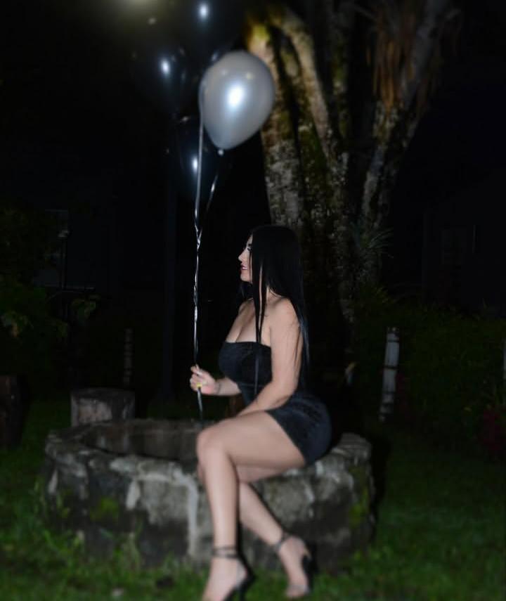 Chica busca chico en Cádiz: 