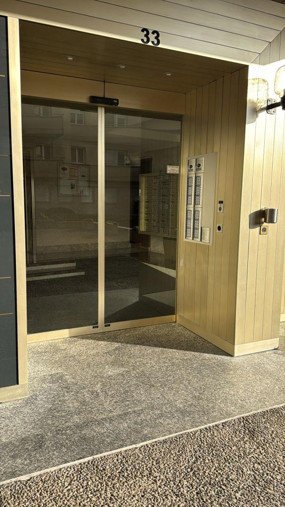 Chica busca chico en Sevilla: 