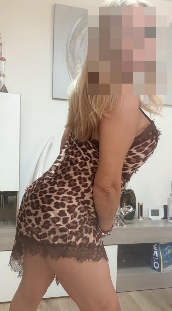 695093482: Chica busca chico en Valencia