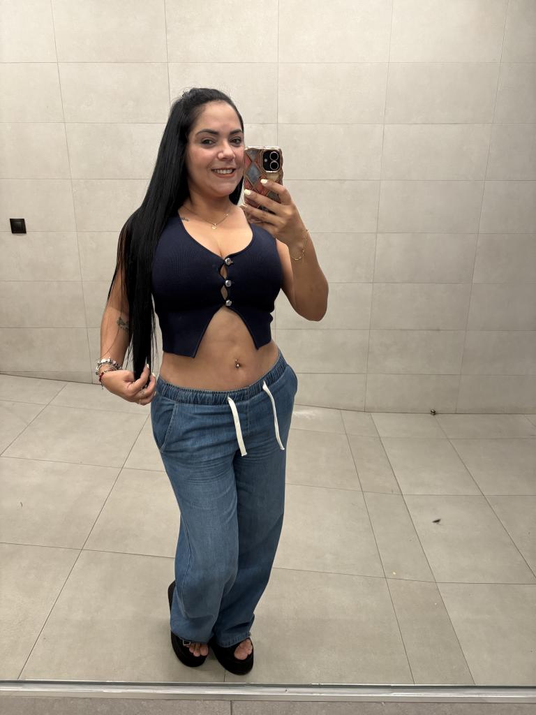 663184836: Chica busca chico en Granada