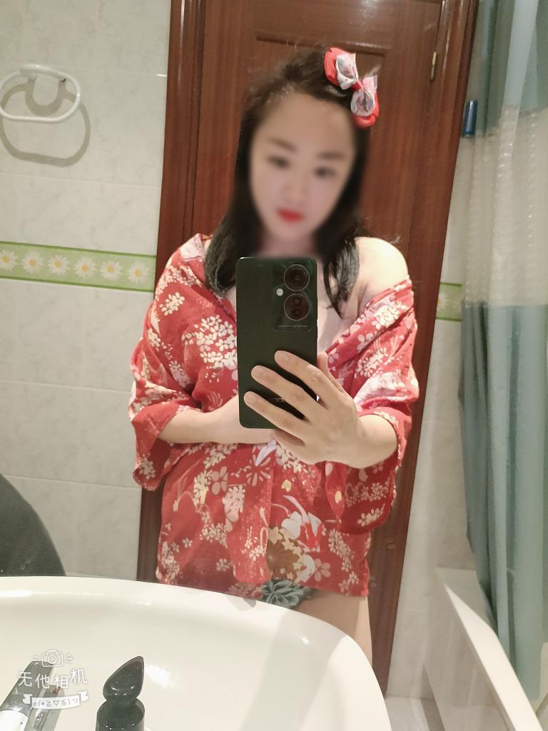 670693999: Chica busca chico en Palencia