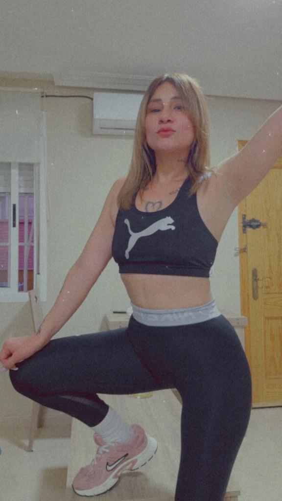 Chica busca chico en Almería: 