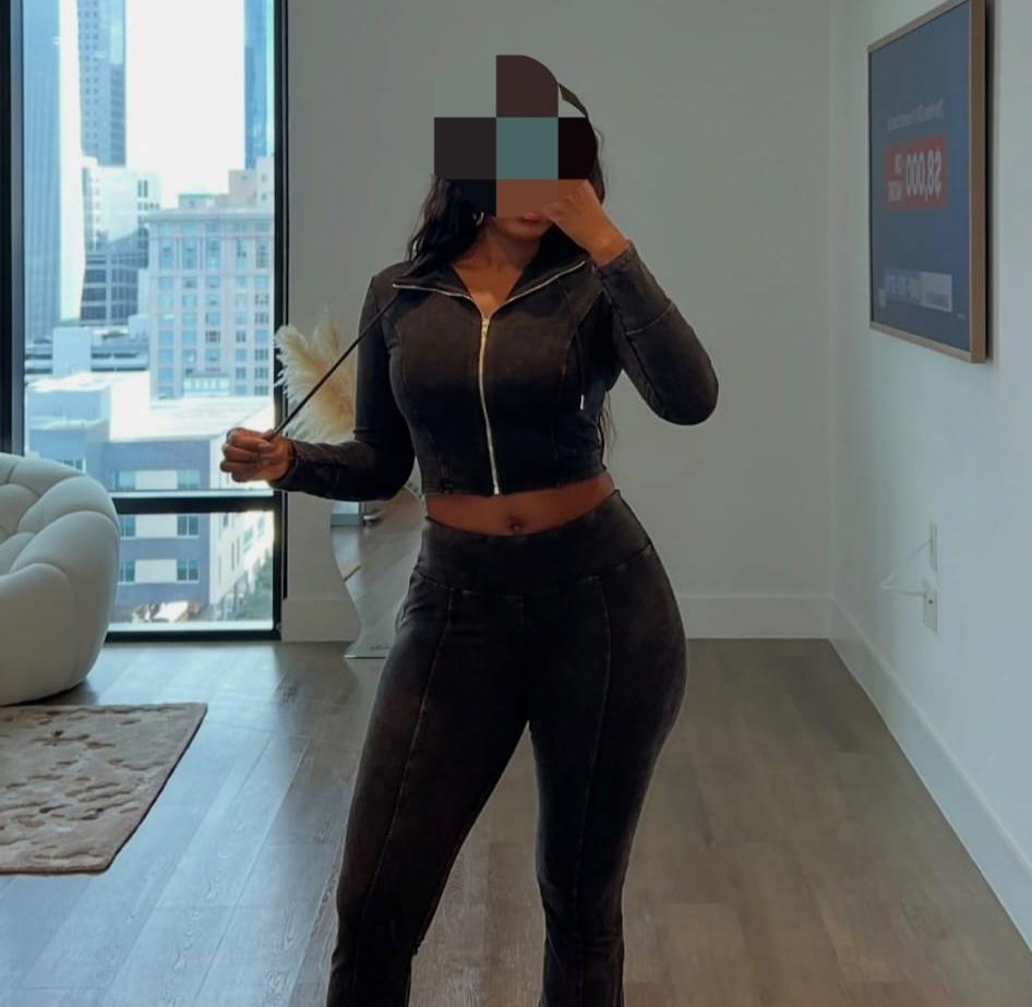 Chica busca chico en Alicante: Chica busca chico