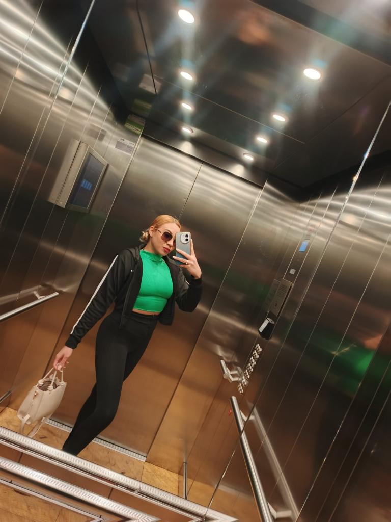 666314275: Chica busca chico en Ibiza