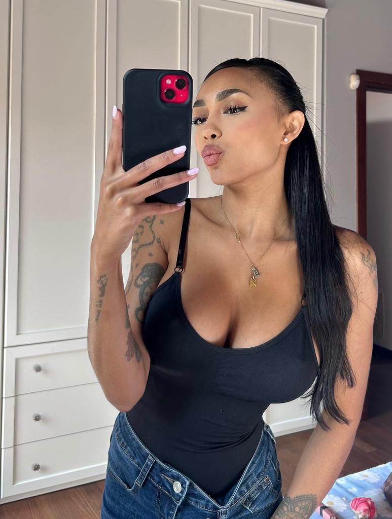 Chica busca chico en Alicante: 