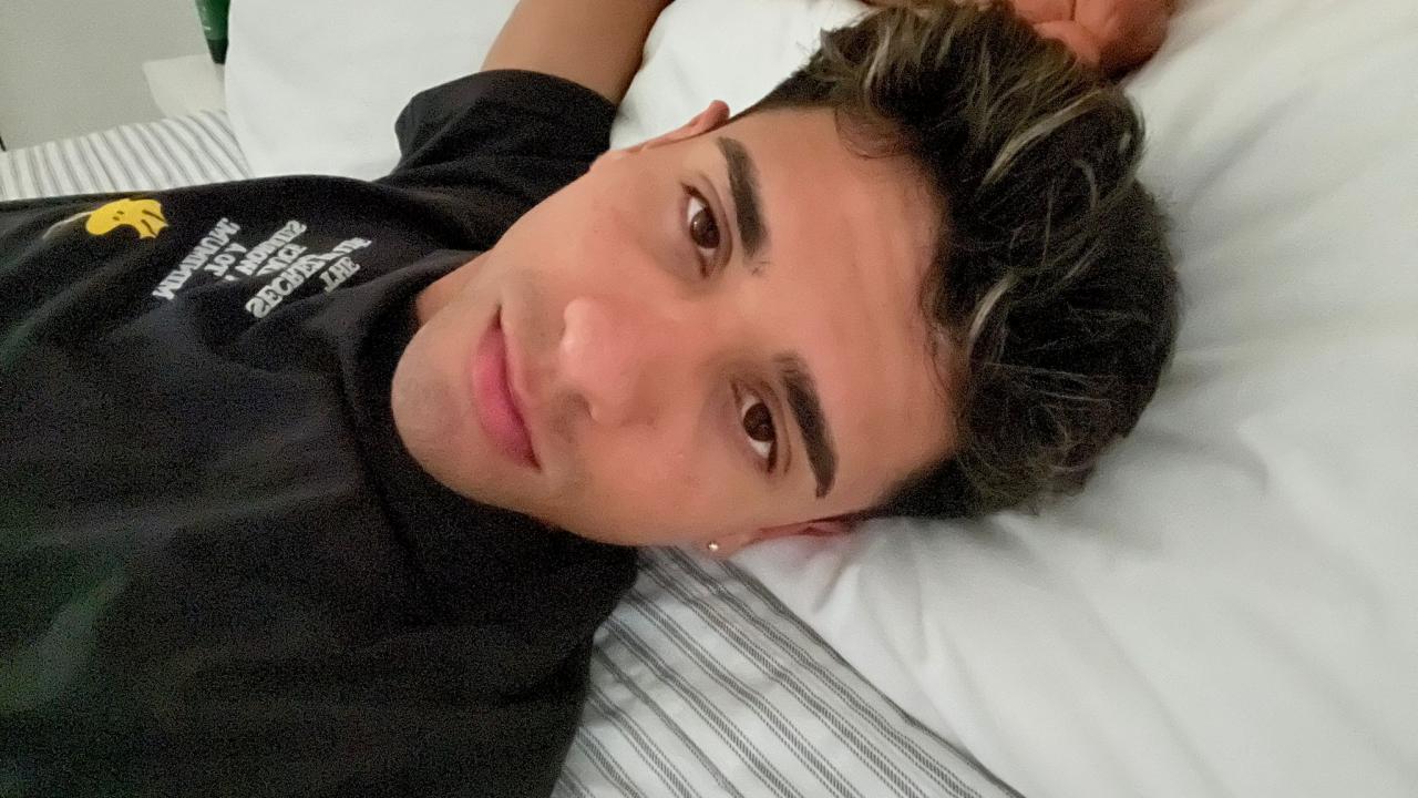 Chico busca chica en Las Palmas: 