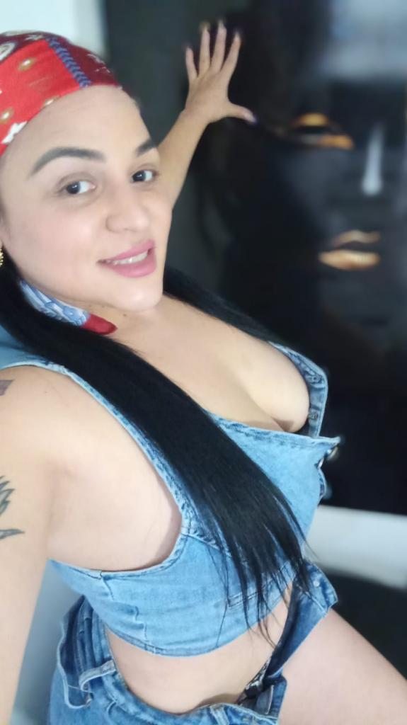 602696380: Chica busca chico en Madrid