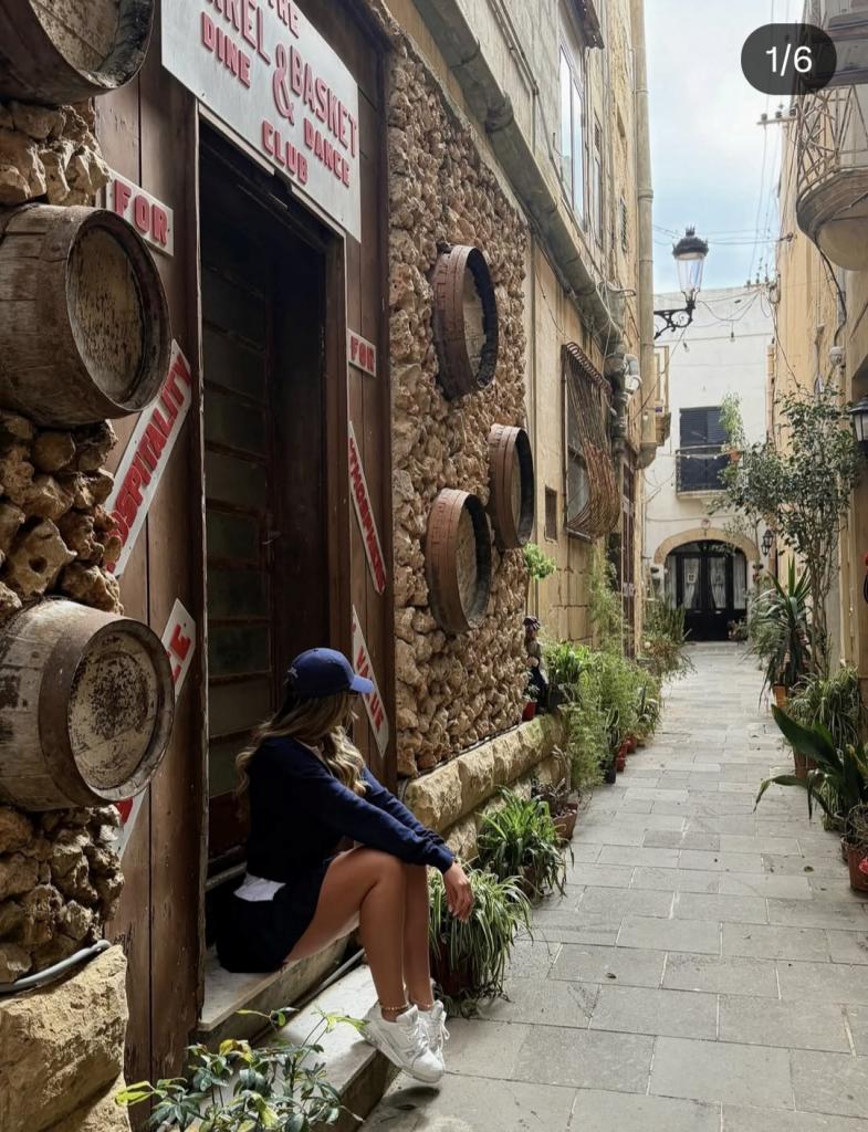 Chica busca chico en Las Palmas: Chica busca chico