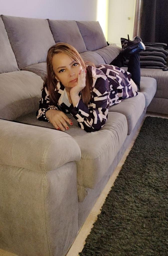 Chica busca chico en Tenerife: 