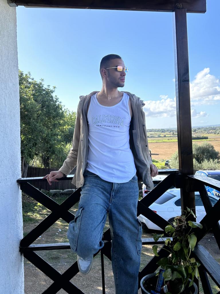 Chico busca chica en Alicante: Chico busca chica