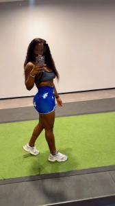 677315283: Chica busca chico en Cádiz