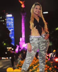 604193909: Chica busca chico en Madrid