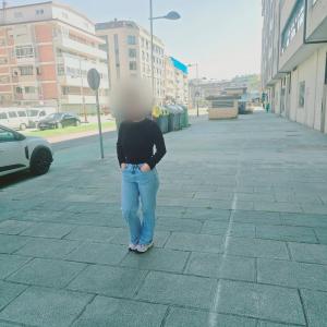 643125944: Chica busca chico en Pontevedra