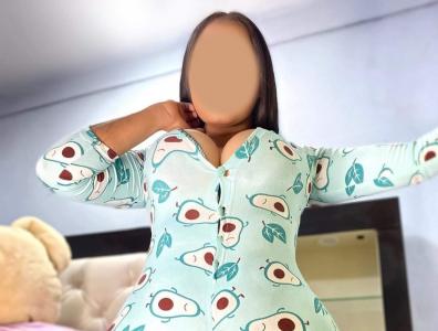 665730666: Chica busca chico en Barcelona