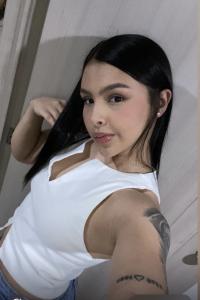 643740405: Chica busca chico en Almería