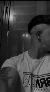 699587872: Chico busca chica en Madrid