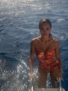 658717926: Chica busca chico en Ibiza