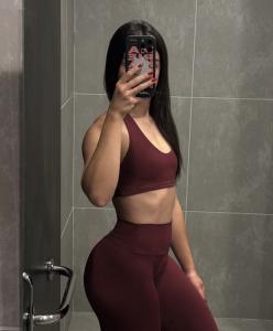 643714197: Chica busca chico en Valencia