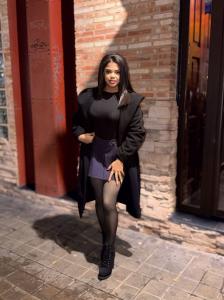 604207807: Chica busca chico en Cantabria