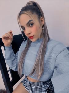 607824577: Chica busca chico en Ibiza