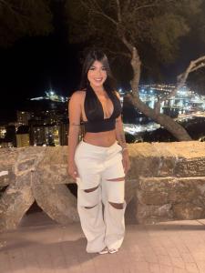 632900039: Chica busca chico en Málaga