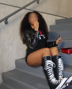 617058957: Chica busca chico en Alicante