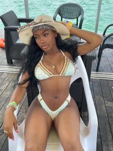 742021393: Chica busca chico en Albacete