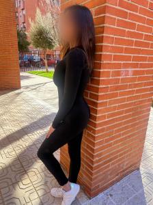 614986366: Chica busca chico en Madrid