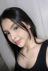 643740405: Chica busca chico en Almería