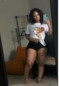 604873094: Chica busca chico en Granada