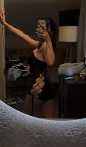 613925940: Chica busca chico en La Coruña