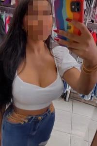 695656866: Chica busca chico en Lugo