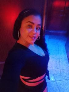 613337300: Chica busca chico en Alicante