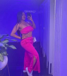 672915035: Chica busca chico en Valencia