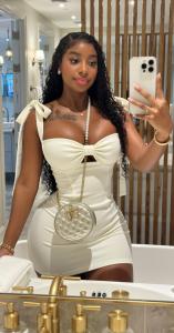 665570381: Chica busca chico en Cádiz