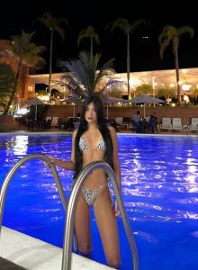 627596952: Chica busca chico en Barcelona