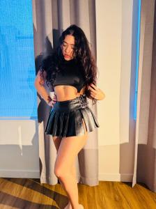 633010434: Chica busca chico en Madrid